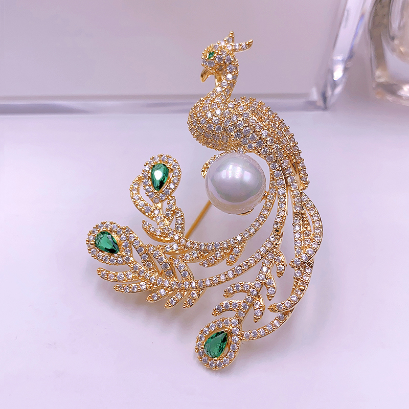 Elegant Luxurious Animal Brass Inlay Artificial Pearls Zircon Women's Brooches 1 Piece