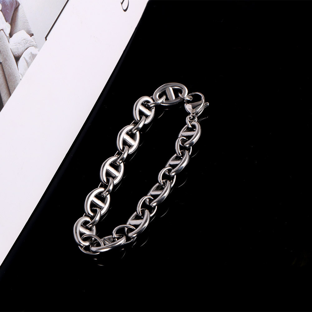 New Stainless Steel Necklace Fashionable Hollow Pig Nose Titanium Steel Bracelet Unisex Polished Craft Animal Zodiac Design