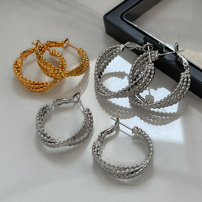 Elegant Silver Metal Circle Earrings For Women French Vintage Style Geometric Pattern High-End Luxury Fashion Jewelry Accessories