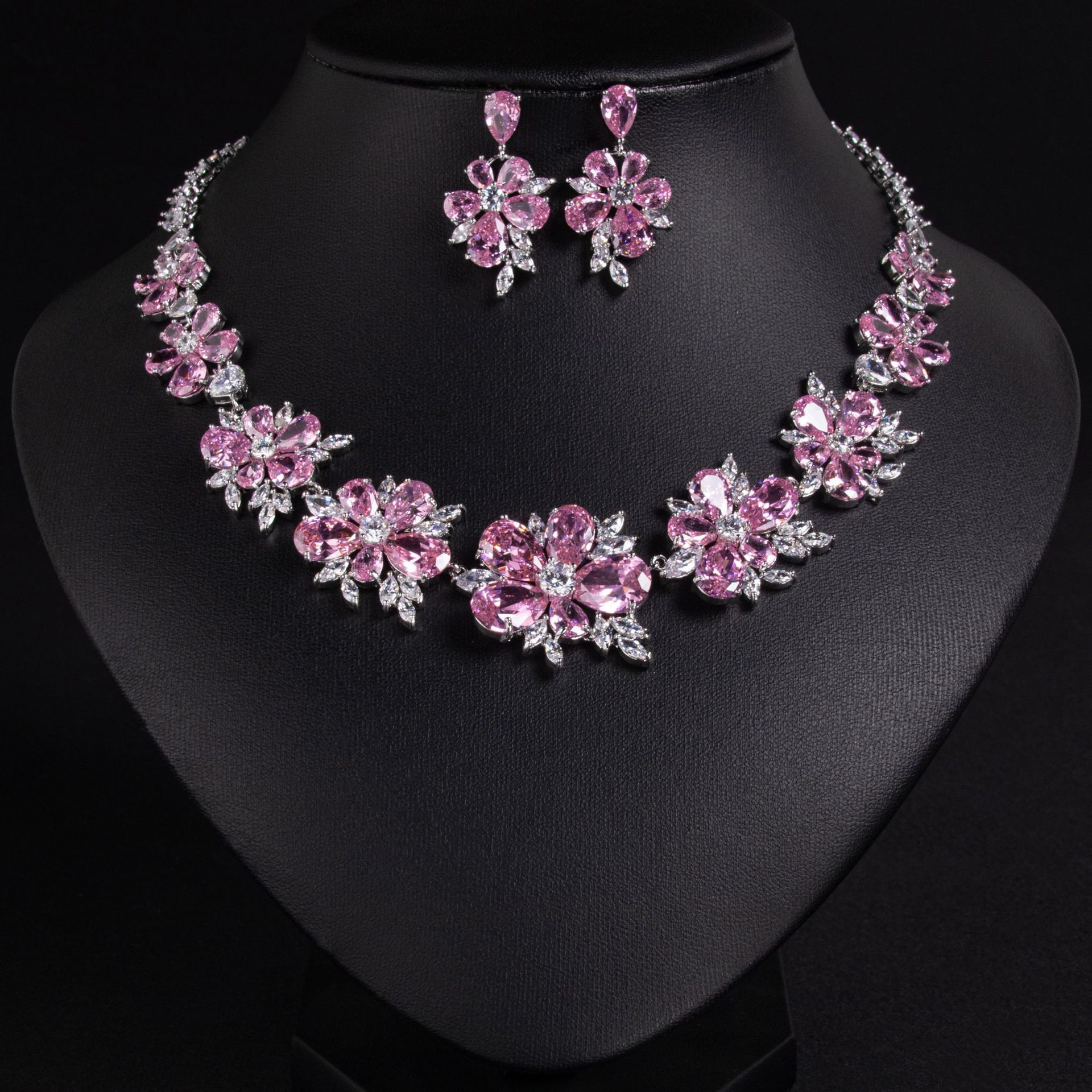 Ultra-Shiny Waterdrop Floral Tassel Necklace Earring Set Women's Court Luxury Design Clavicle Chain Neck Accessory Bohemian Style