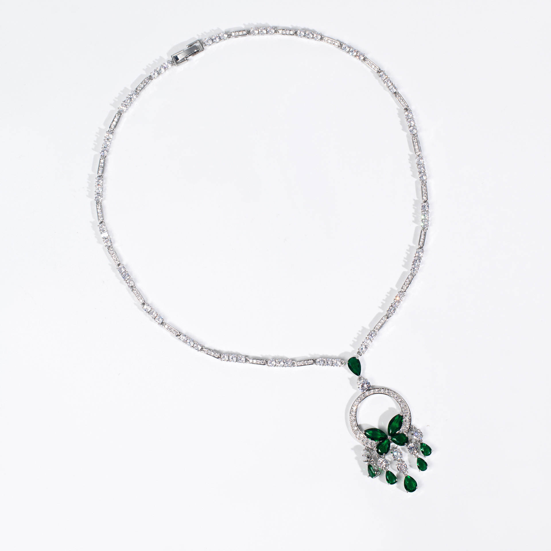 Women's Versatile Zircon Tassel Necklace High-End Jewelry Lightweight Luxury Geometric Pattern Simple Style Butterfly Knot