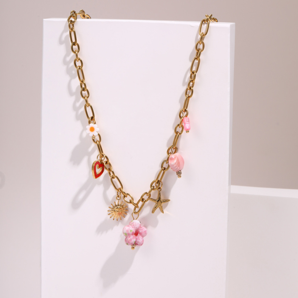Fashionable Holiday Star Flower Pendant Pearl Embedded Shell Stainless Steel Necklace Clavicle Chain Geometric Pattern Bohemian Style Women's Luxury PVD Coating