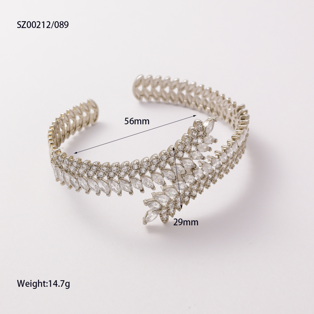 New Style Bracelet Copper Micro Inlaid Zirconia Bracelet High-end Exquisite Women's Bracelet Fashionable Elegant Bracelet Water Plated Geometric Pattern Jewelry Accessories