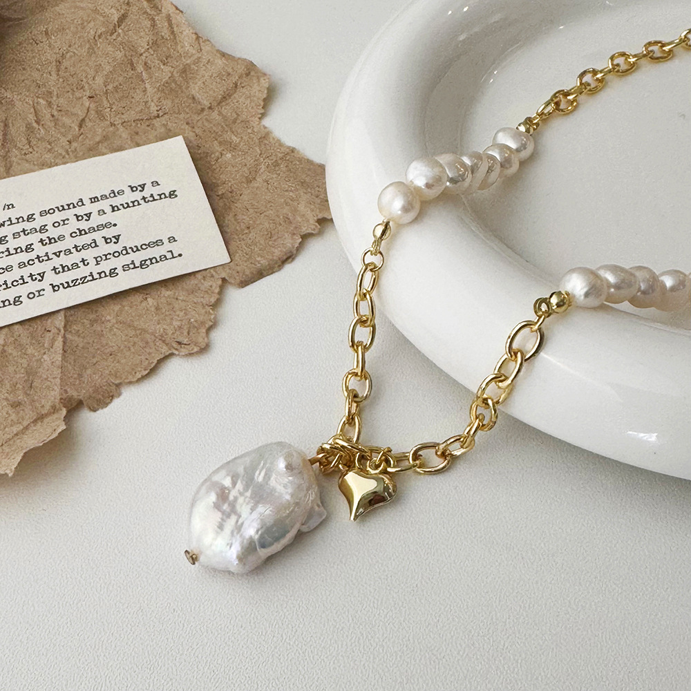 Fashionable Irregular Natural Freshwater Pearl Heart Pendant Necklace Versatile Choker For Women Elegant Geometric Pattern Jewelry