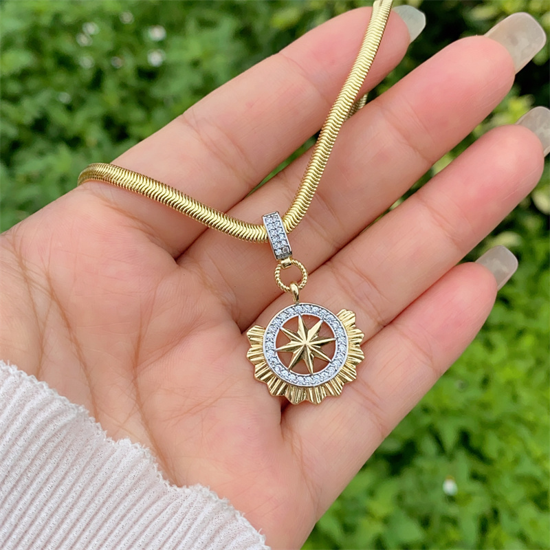 Wholesale Jewelry Simple Style Classic Style Geometric Copper Zircon 18K Gold Plated Inlay Snake Chain Pendant Necklace