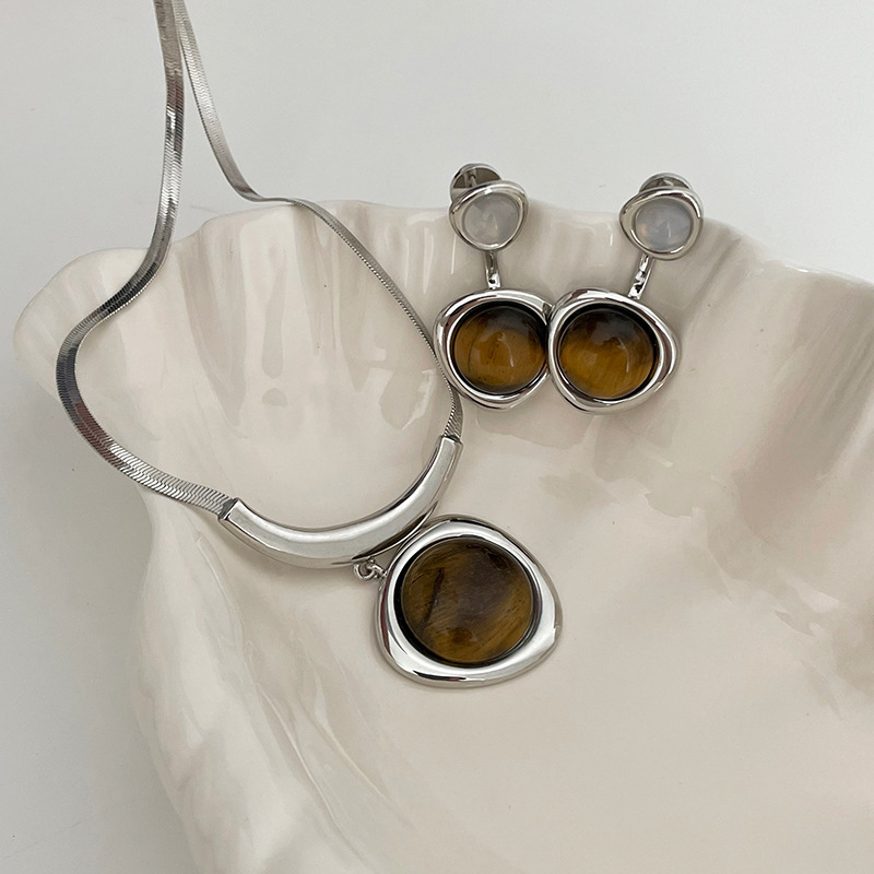 Elegant Vintage Tiger Eye Stone Pendant Necklace Set For Women Geometric Irregular Design Unique Fashion Jewelry Accessories