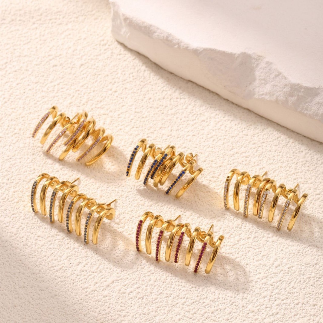 Retro Four-Claw Ear Row Stainless Steel Earrings For Women, Exquisite And Fashionable French Design, Irregular  Earrings