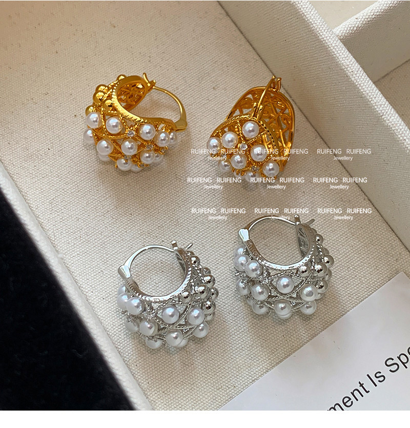 Geometric Imitation Pearl Copper Classic Style Earrings