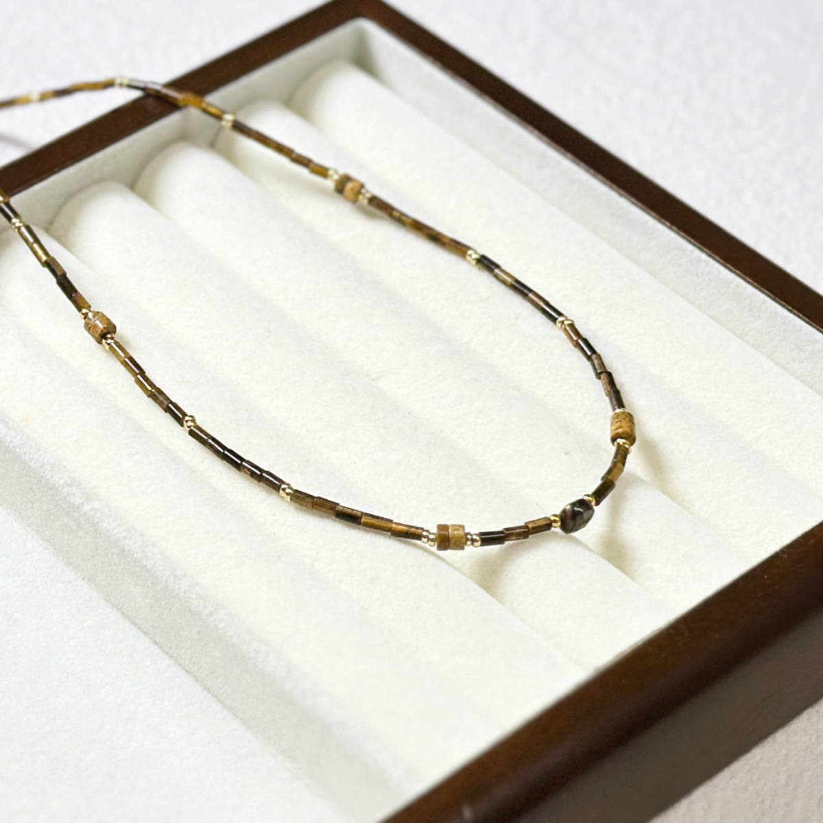 Fall Winter New Natural Stone Necklace Tiger Eye Agate Red Agate Beaded Necklace Ultra Fine Layering Clavicle Chain Titanium Steel Geometric Pattern Ins Style Women's Jewelry Accessory