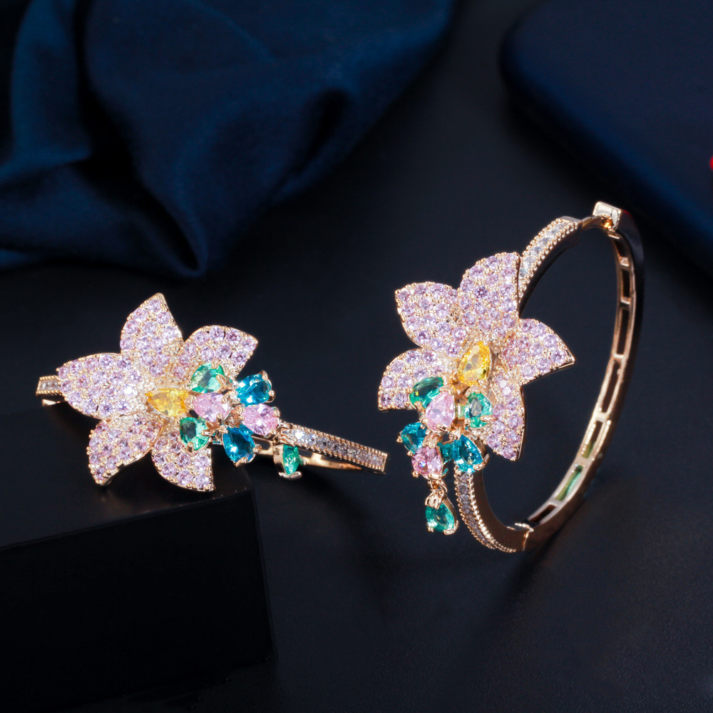 1 Pair Vintage Style Classic Style Geometric Flower Inlay Copper Zircon Earrings