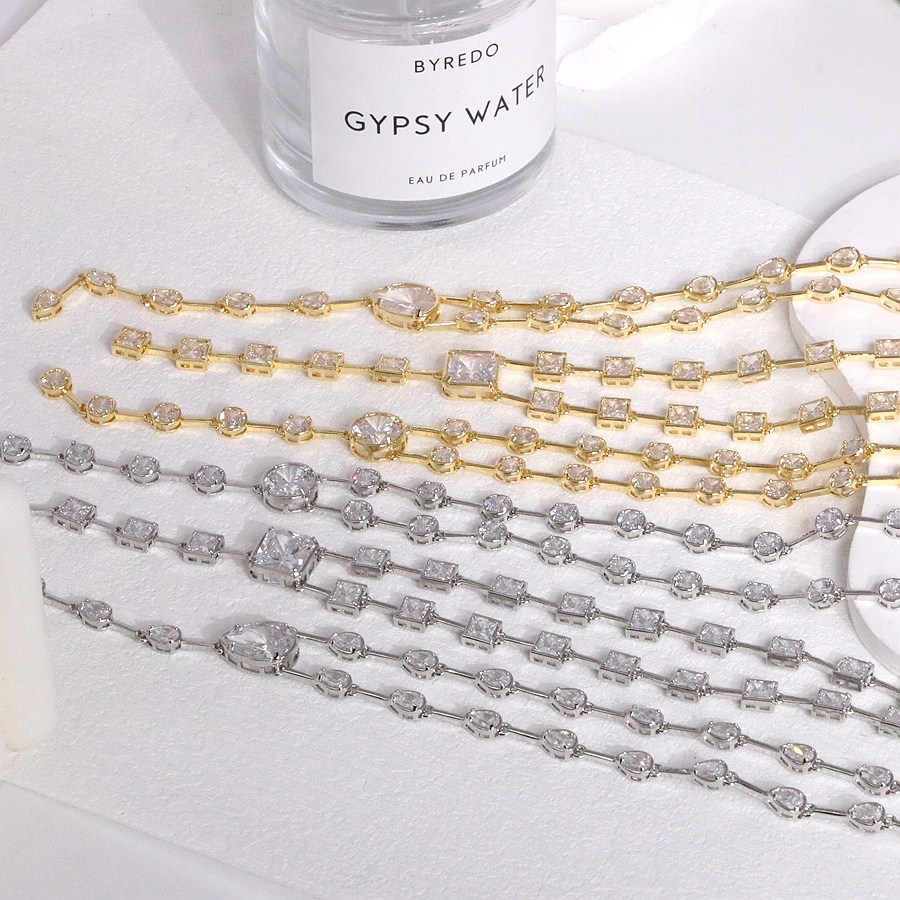 Elegant Long Y-Shaped Tassel Shiny Zirconia Necklace For Women Luxury Personality Jewelry Accessories Glowing Round Square Pendant