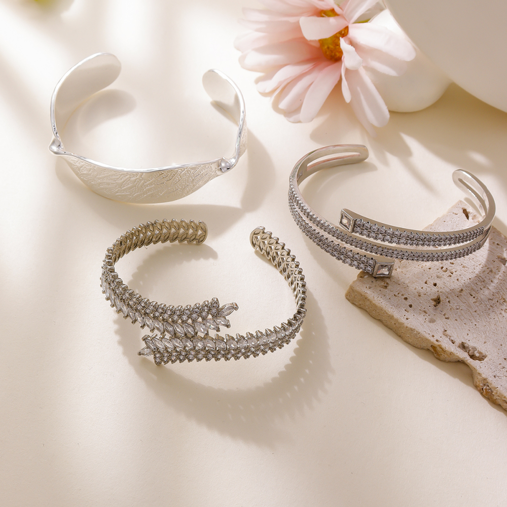 New Style Bracelet Copper Micro Inlaid Zirconia Bracelet High-end Exquisite Women's Bracelet Fashionable Elegant Bracelet Water Plated Geometric Pattern Jewelry Accessories