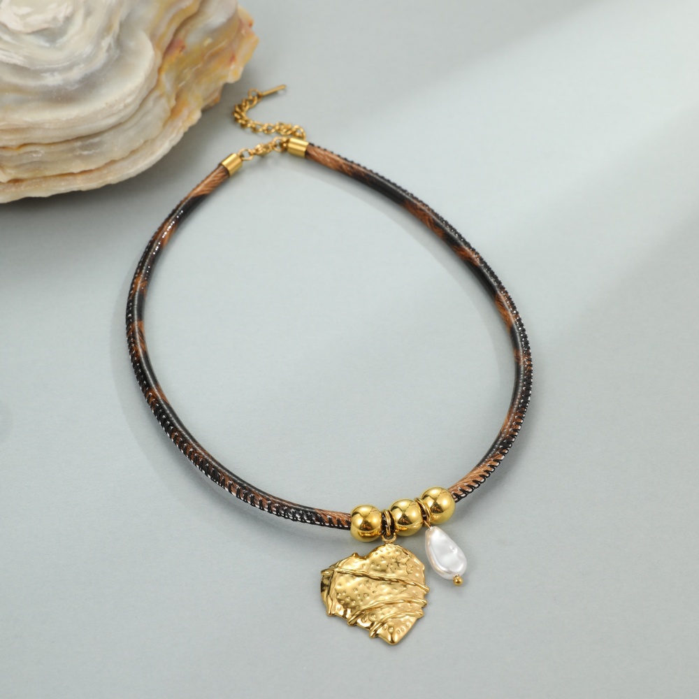 New Fashion Leopard Print Leather Stainless Steel Titanium Steel Sunbird Lobster Clasp Necklace Women's Jewelry Accessories