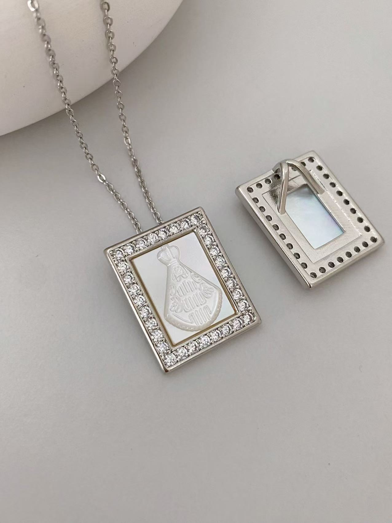 Square Natural Mother-of-Pearl Zircon Jesus Sacred Heart Pendant Women's  Necklace Shell Diy Jewelry Accessories