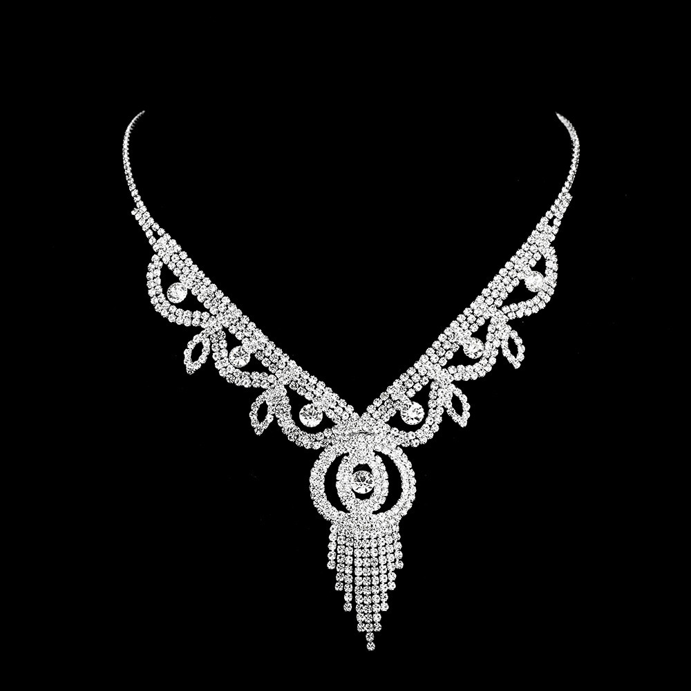 Elegant Diamond Studded Necklace And Earring Set For Women Straight Hair Luxury Dinner Bride Jewelry Accessories