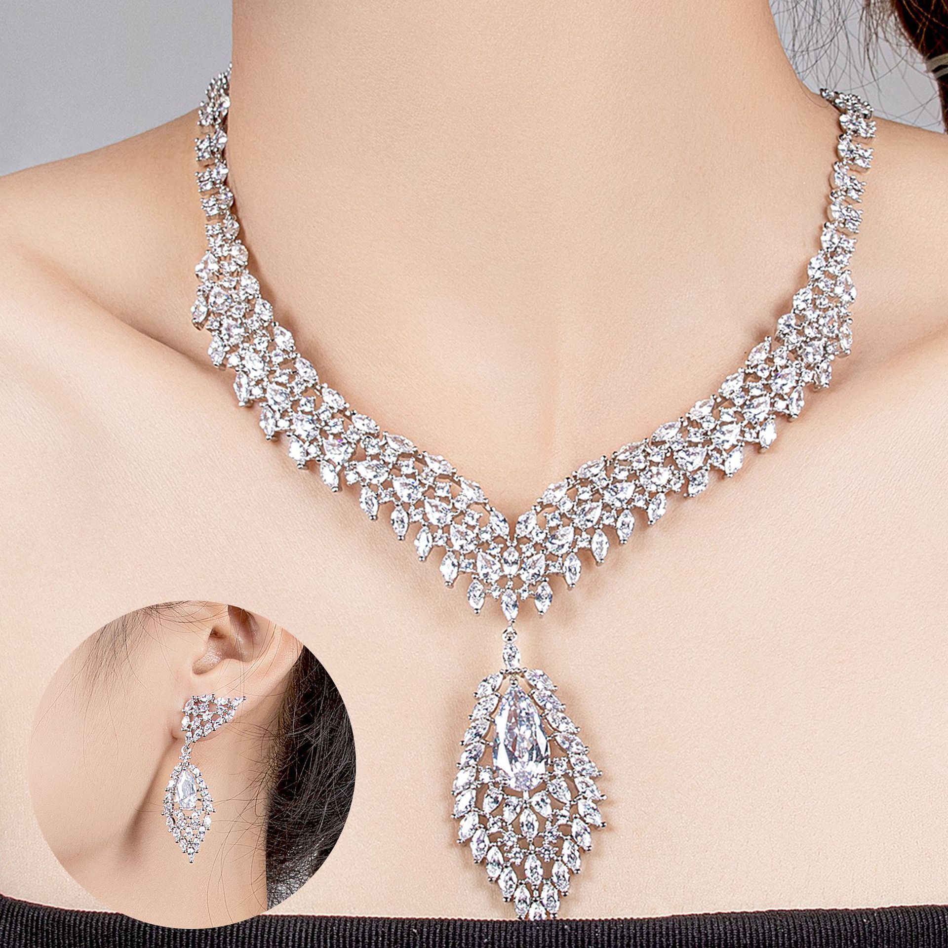 Elegant Zircon Wing Earrings Necklace Set Fashionable High-End Dinner Dress Accessories For Women Luxury Brand Jewelry Kit