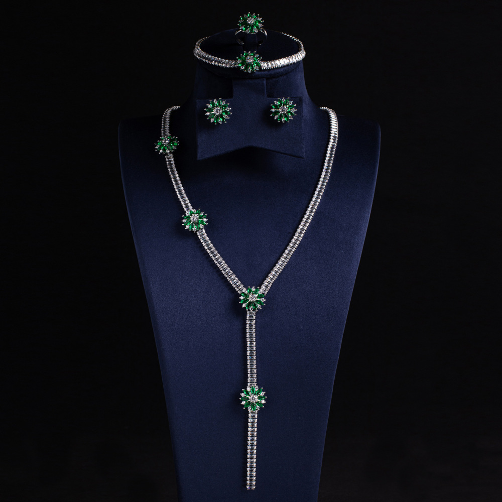 Glimmering Camellia Flower Gem Necklace Earrings Bracelet Ring Evening Gown Accessories Clavicle Chain Floral Ear Studs Jewelry Set