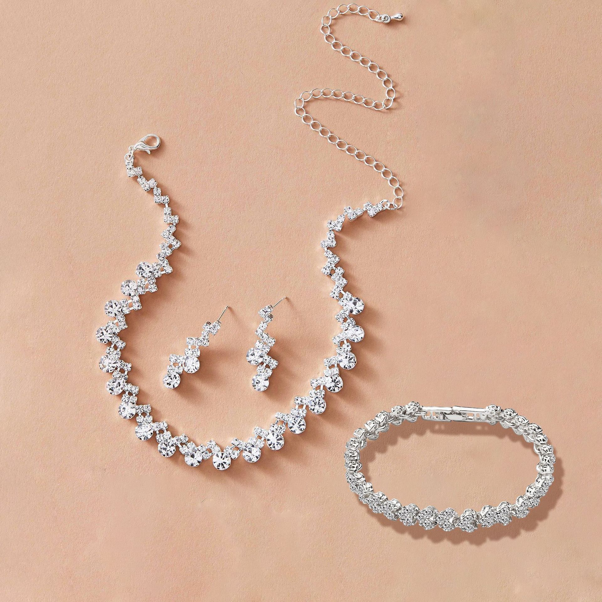 Elegant Southeast Asian Vintage Court Dress Jewelry Set Necklace Earrings Bracelet Women's Fashion Accessories For Evening Parties