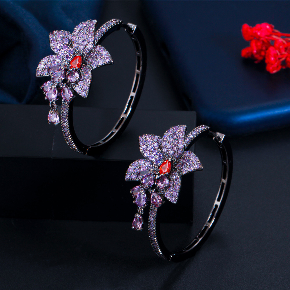1 Pair Vintage Style Classic Style Geometric Flower Inlay Copper Zircon Earrings