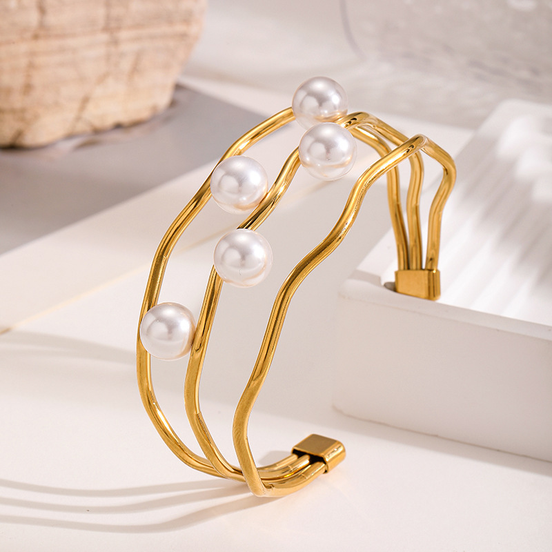 Fashionable Titanium Steel Pearl Bracelet Women's Open Hand Jewelry Luxurious Non-fading 18K Stainless Steel Ins Style