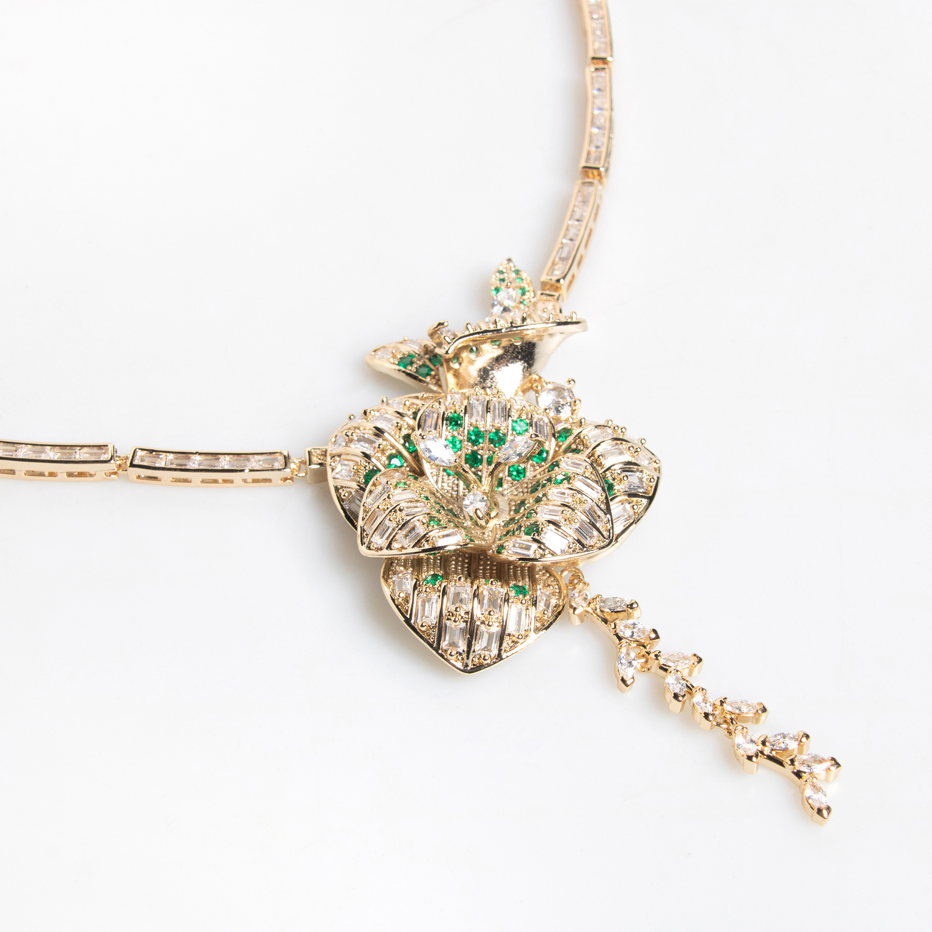 Bride Rose Flower Zircon Necklace Earring Set Women Petal Embedded Diamond Fashion Jewelry Copper Light Luxury Style