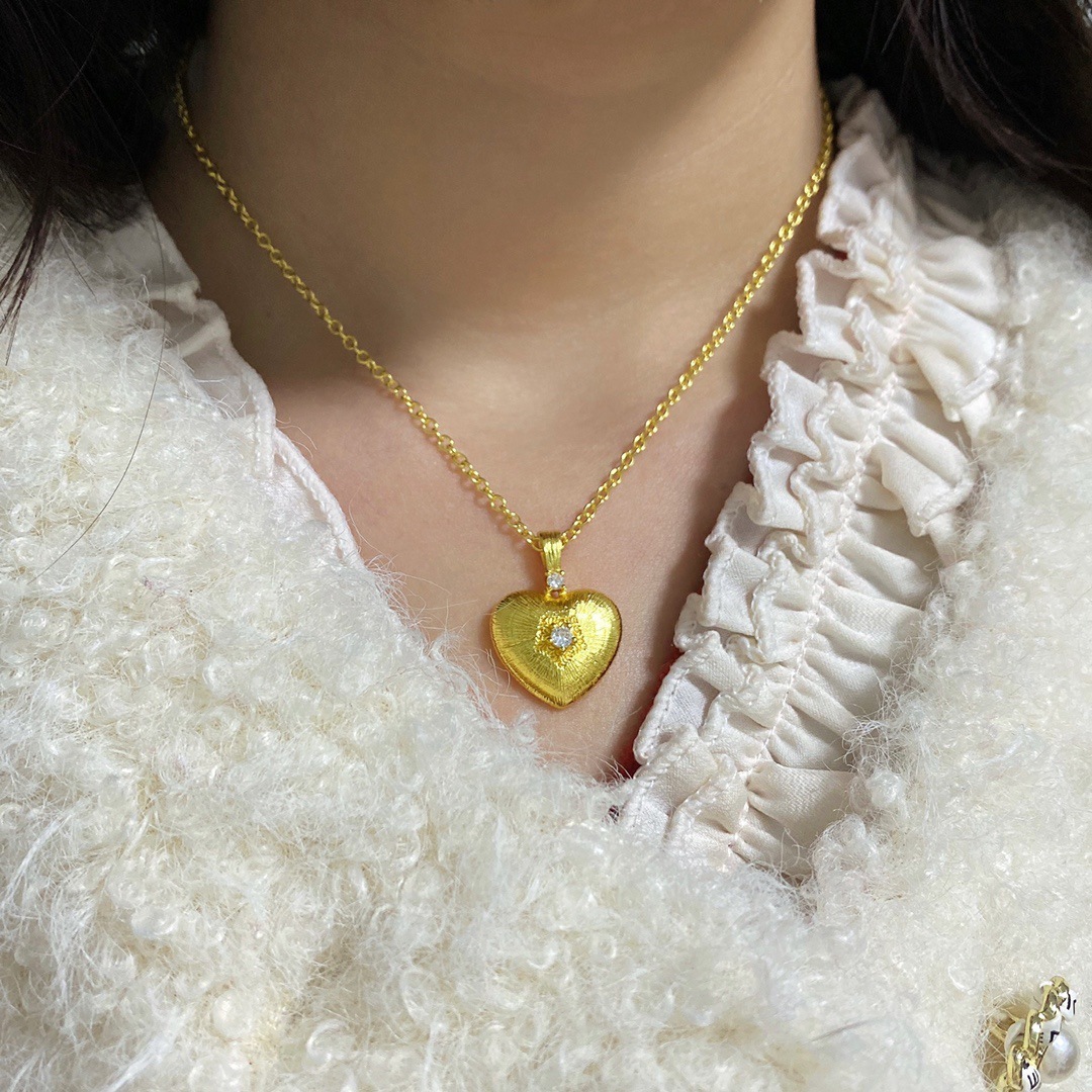 Women's Brass Cable Chain Heart Shape Pendant Necklace Brass Jewelry
