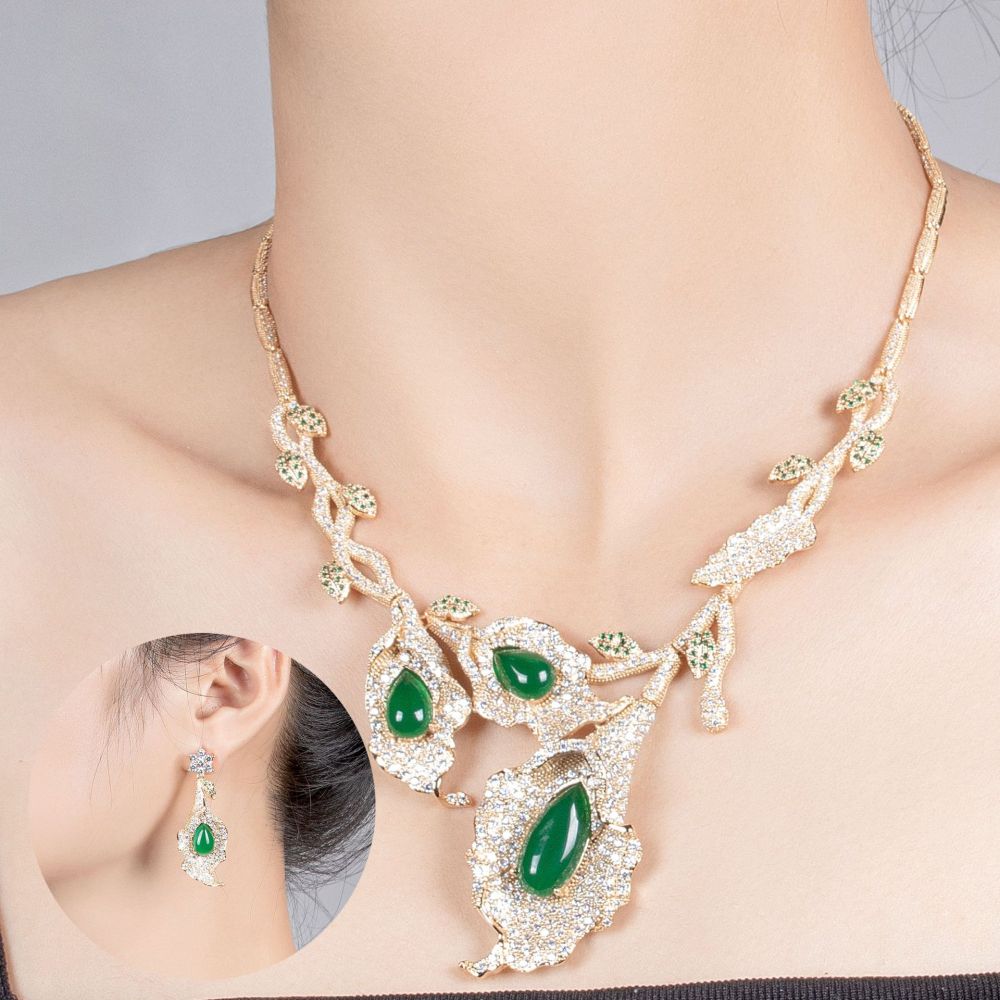 Luxurious Floral Zircon Necklace Earrings Set For Bride Fashionable Jewelry Accessories Light Luxury Style Copper Material