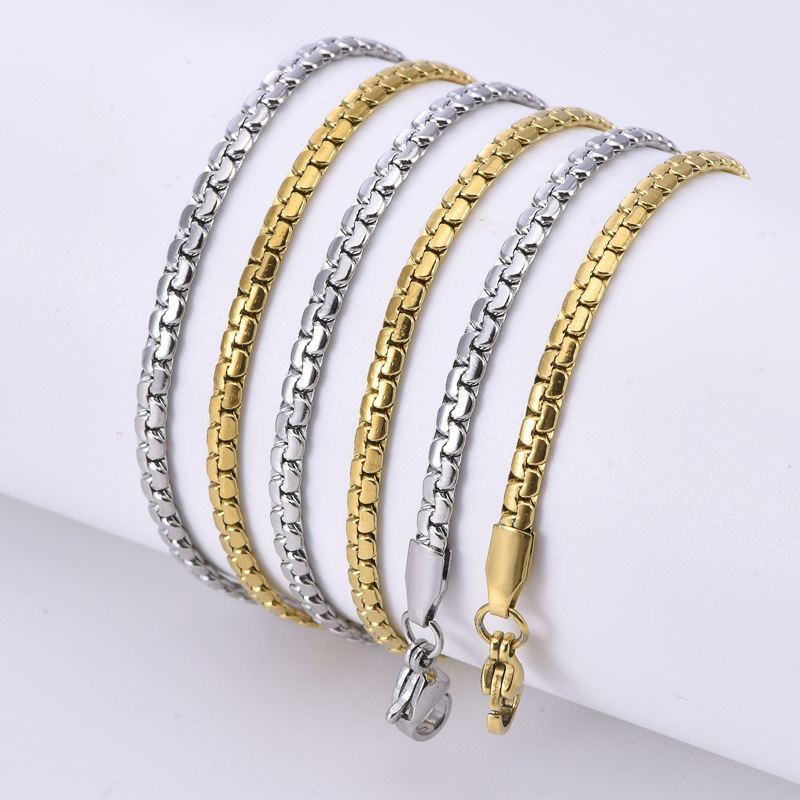 Fashionable Stainless Steel Metal Necklace Flat Pearl Chain Jewelry Accessory Non-Fading Wave Pattern Titanium Steel Unisex