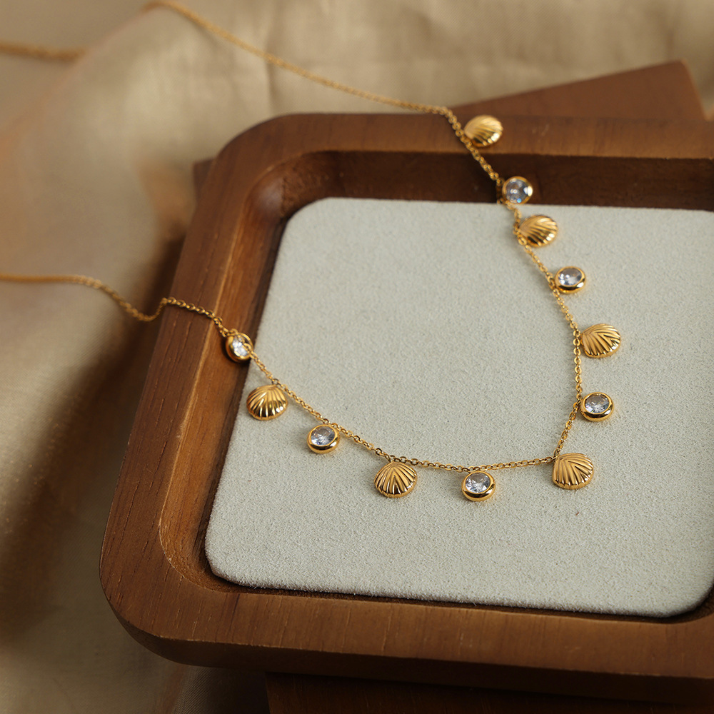 Simple Style Shell Titanium Steel Plating Zircon Women's Necklace