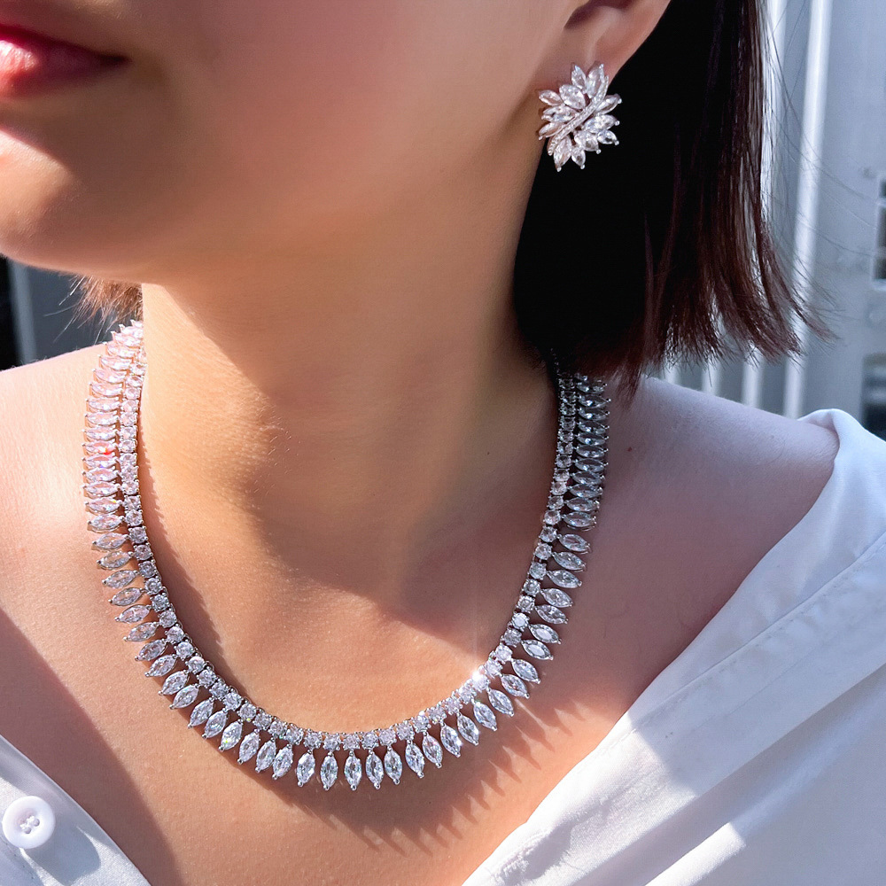 Women's 2Pcs Jewelry Set Sparkling Full CZ Tennis Chain Necklace & Snowflake Earrings Copper Wedding Party Birthday Gift