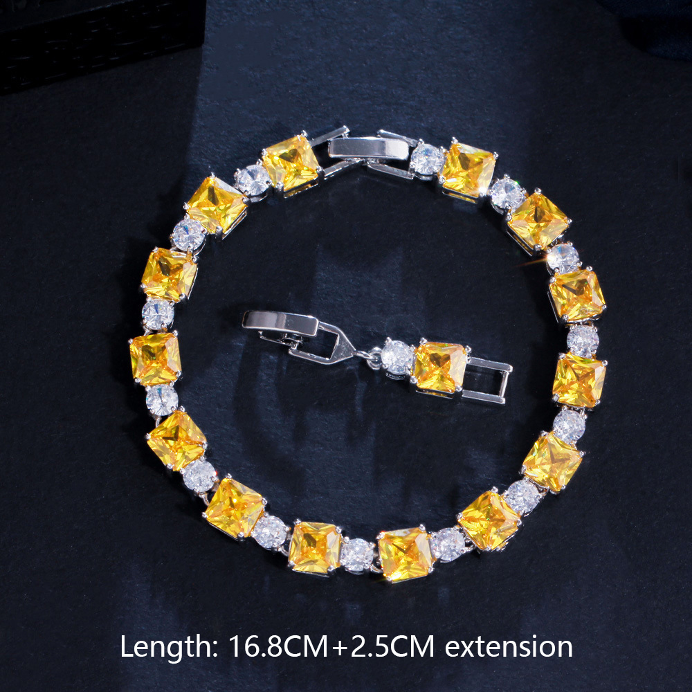 Wholesale Basic Modern Style Classic Style Geometric Brass Inlay Gold Plated Rhinestones Zircon Bracelets