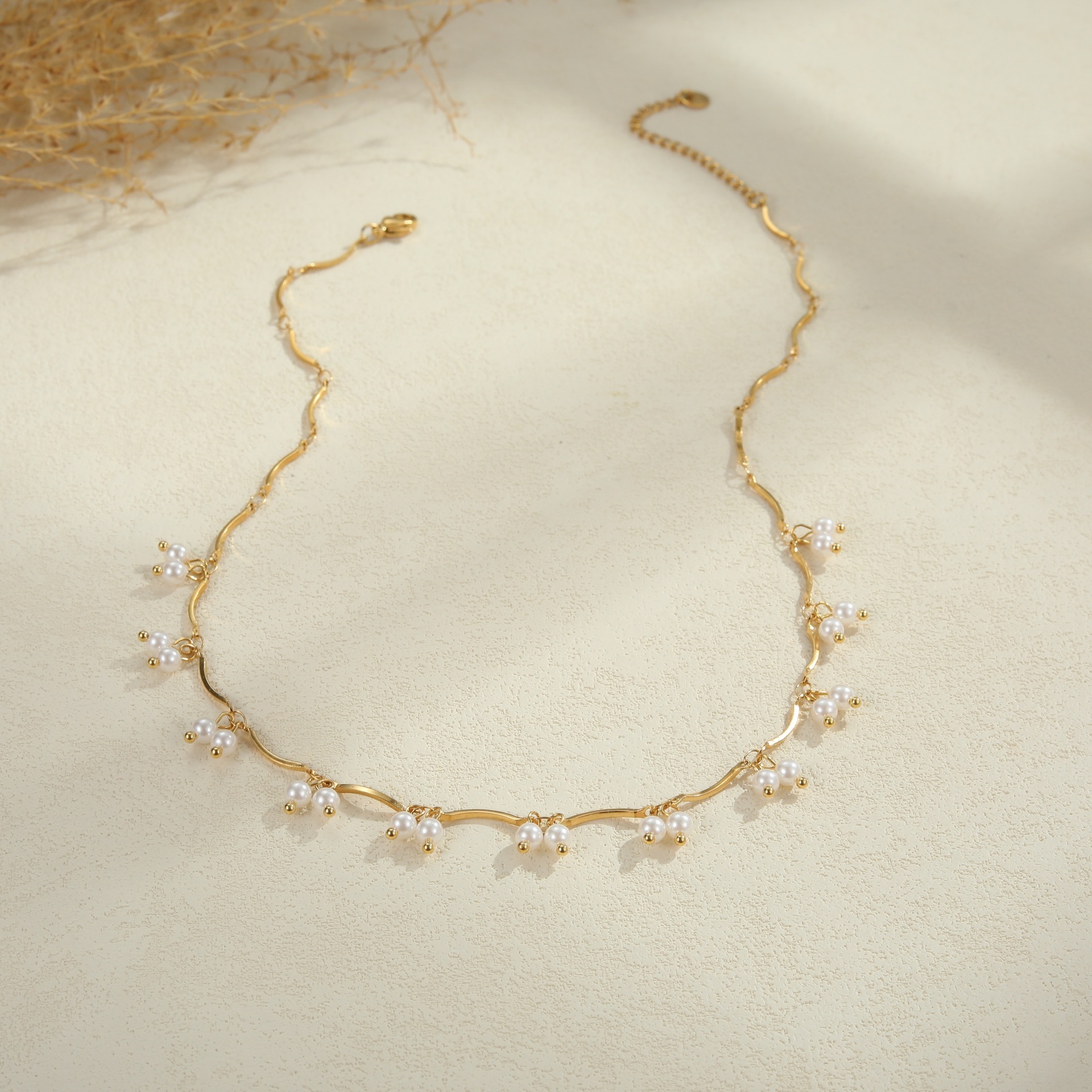 Fashionable  Imitation Pearl Tassel Pendant Stainless Steel Necklace Y Chain Versatile Elegant Clavicle Chain