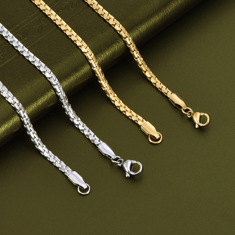 Fashionable Stainless Steel Metal Necklace Flat Pearl Chain Jewelry Accessory Non-Fading Wave Pattern Titanium Steel Unisex