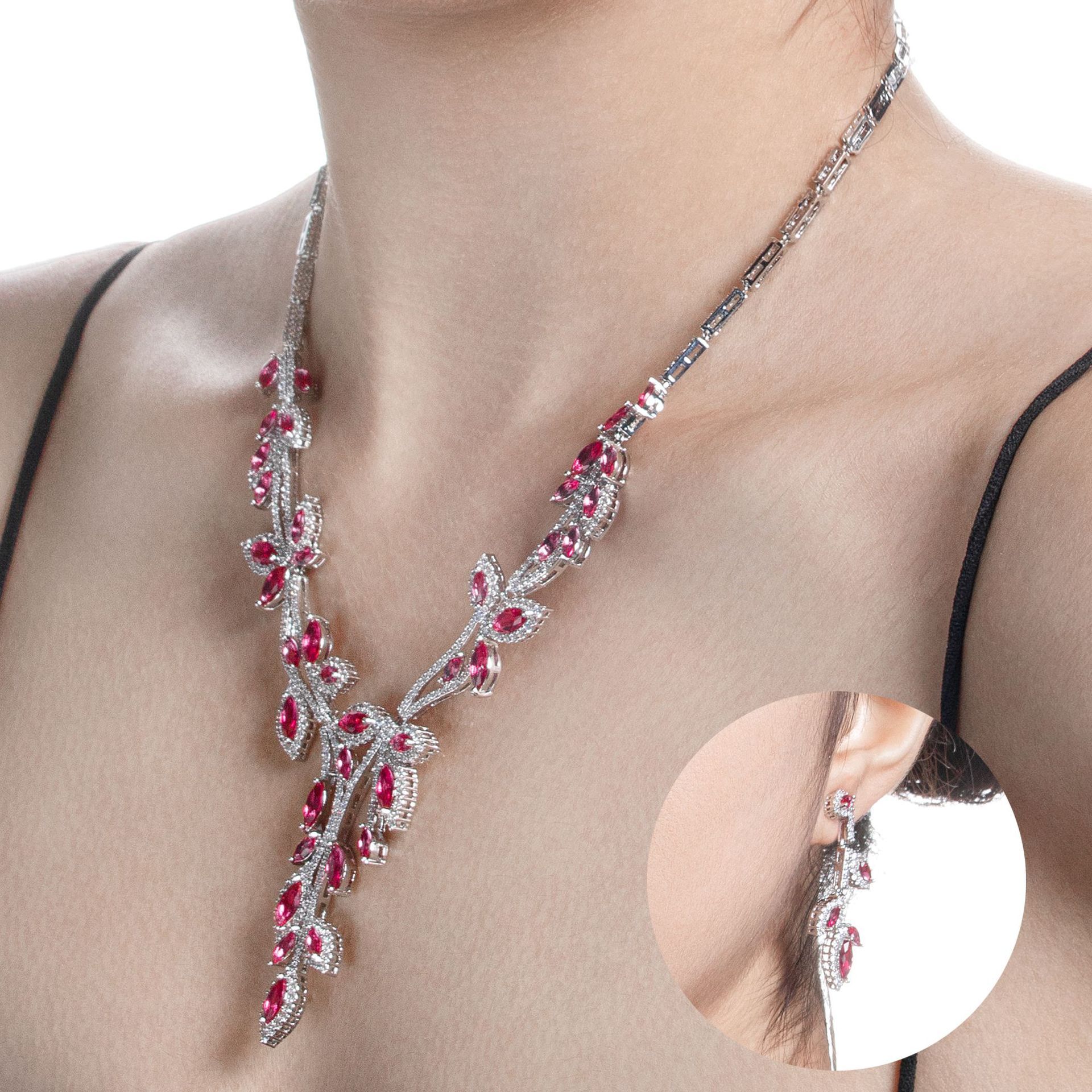 Leaf Motif High-End Jewelry Set New Style Fashionable OL Design Crystal And Copper Earrings And Necklace Women's Accessory