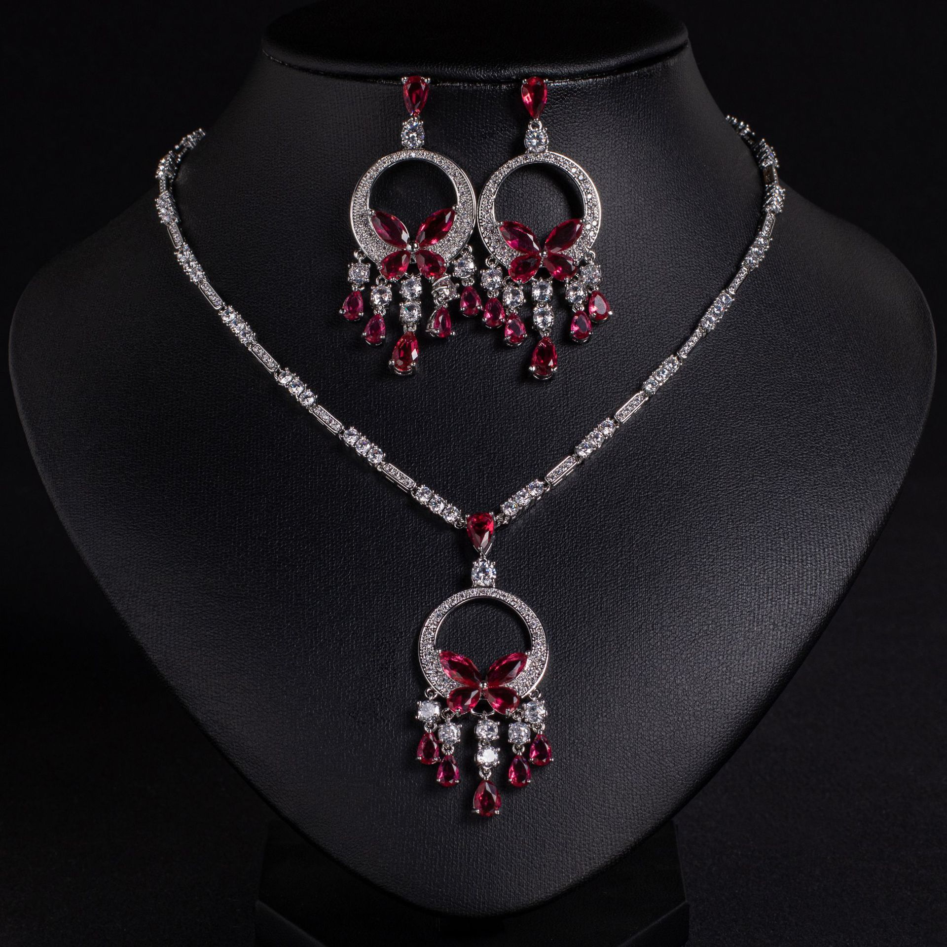 Women's Versatile Zircon Tassel Necklace High-End Jewelry Lightweight Luxury Geometric Pattern Simple Style Butterfly Knot