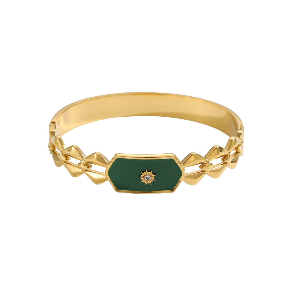 New Stylish  Green Diamond Embedded Square Bracelet Fashionable Stainless Steel Jewelry Accessory