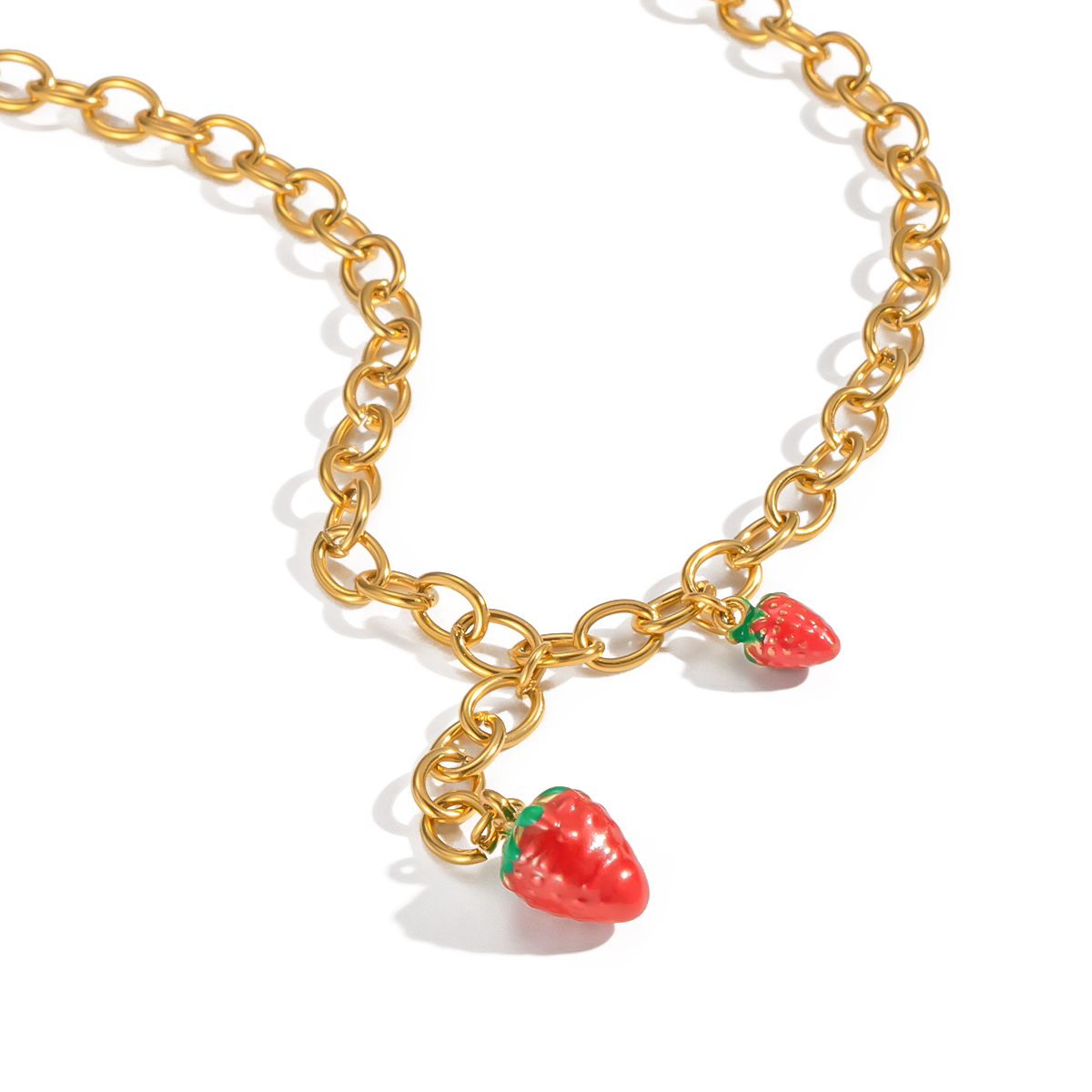 Sweet Fresh Strawberry Necklace Durable 18K Gold Plated Stainless Steel Non-Fading Countryside Style High-End Feeling Jewelry