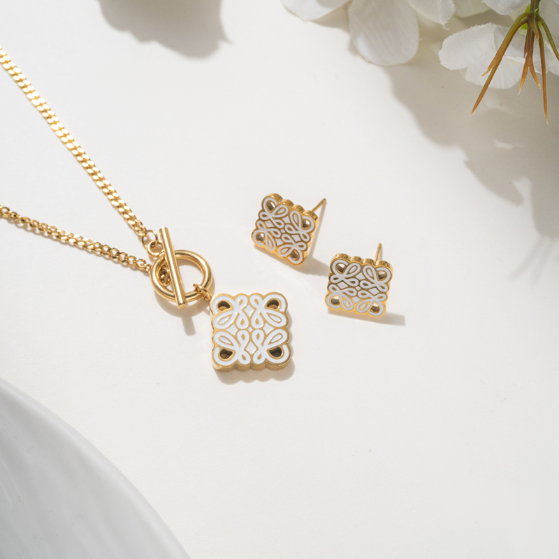 Style Stainless Steel New Necklace For Women Titanium Steel Hollow Geometric Pendant Necklace High-end Ins Style Light Luxury Necklace And Earring Set
