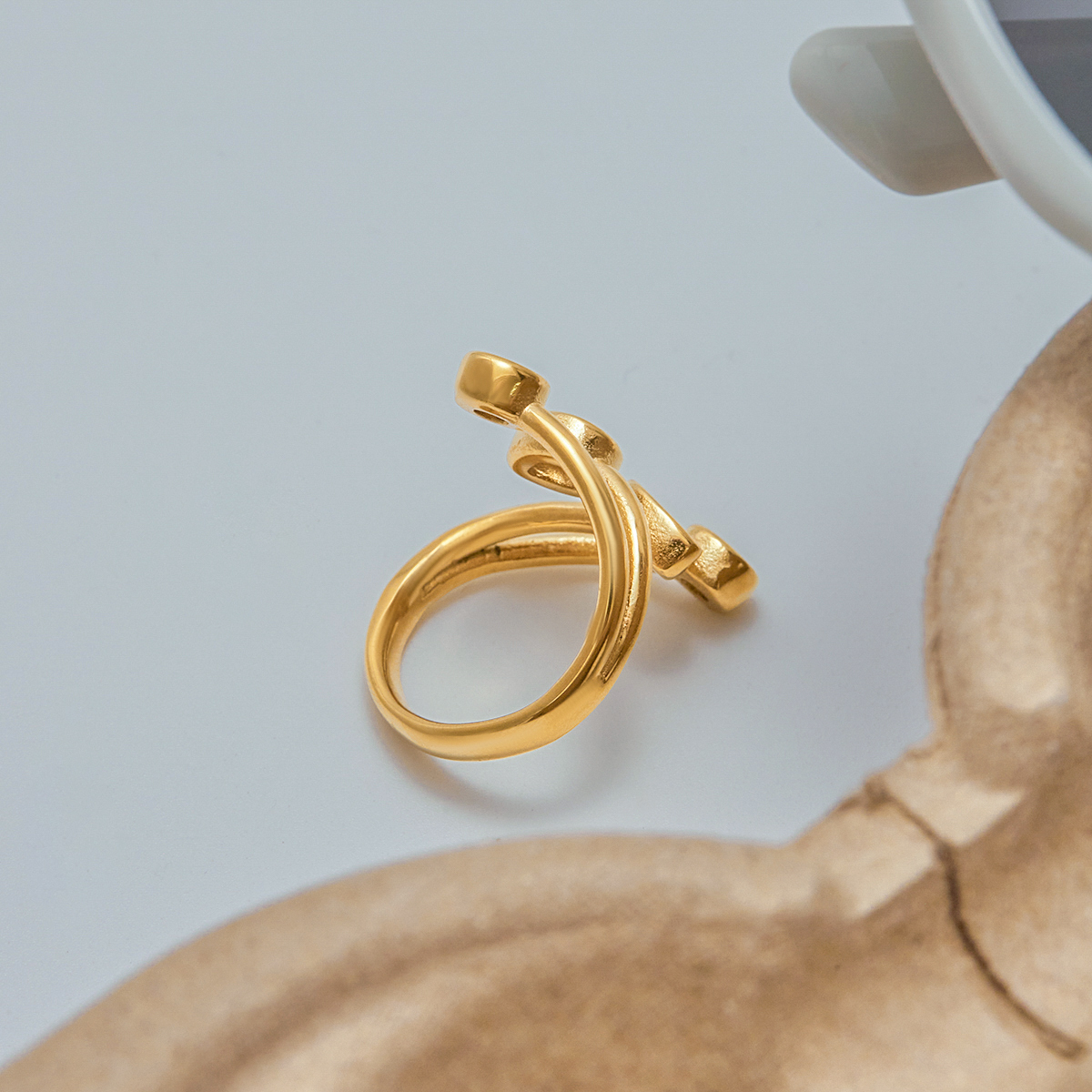 Ladies Minimalist Style Ring 18K Gold Stainless Steel Zirconia White Zirconia Waterdrop Round Open Ring Adjustable Size Travel Friendly