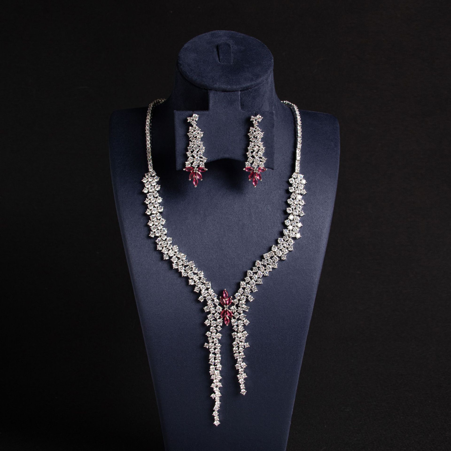 Bohemian Style Floral Zircon Necklace And Earring Set Long Pendant Glitzy Elegant Sweet Personalized Copper Jewelry For Women