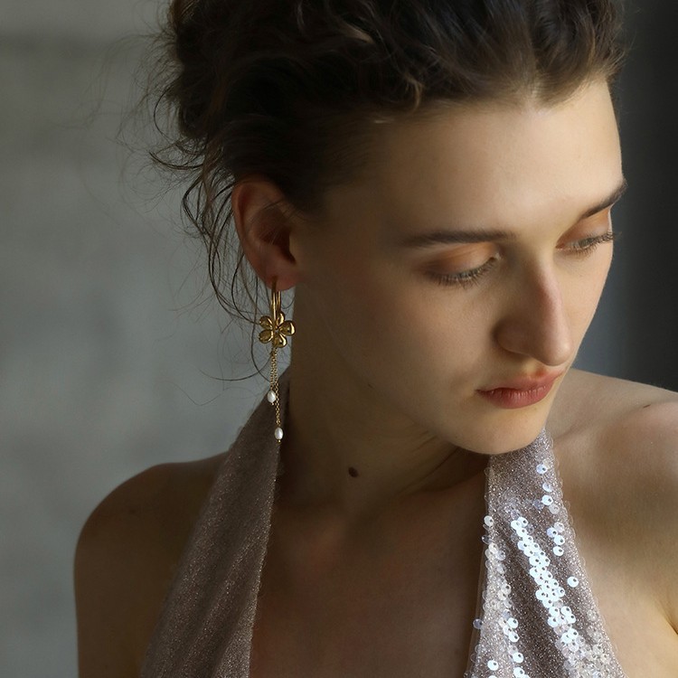 Elegant Versatile High-End Pearl Tassel Earrings Stainless Steel Plated 18K Gold Geometric Pattern Luxury Style For Women
