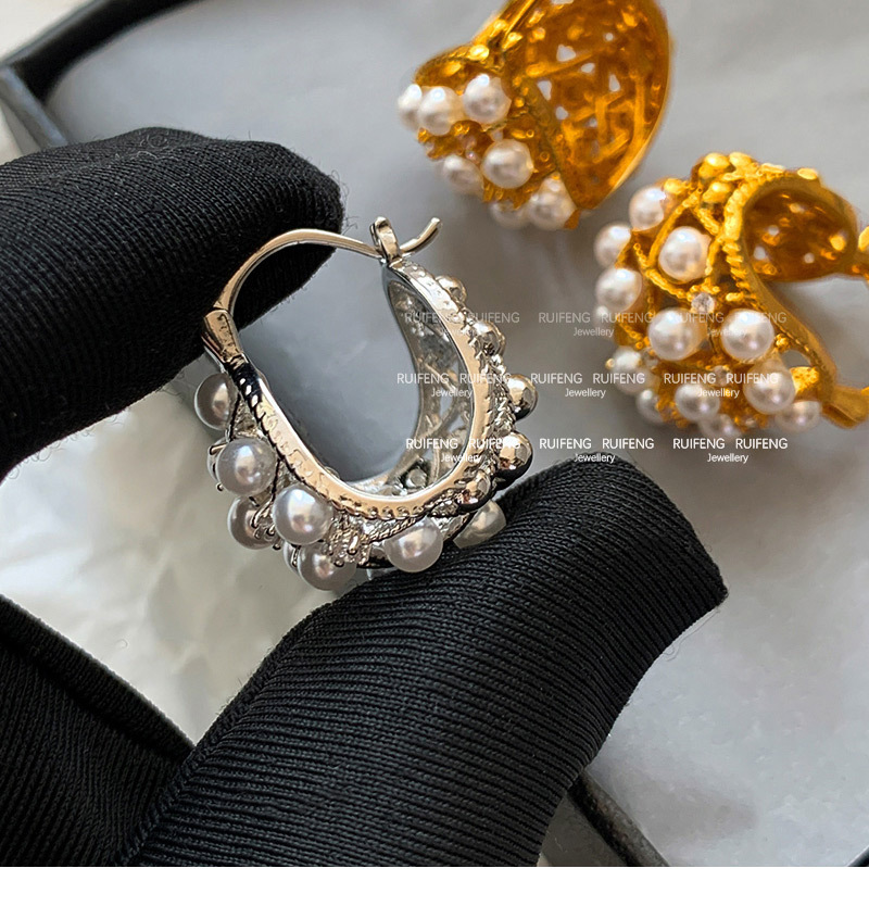 Geometric Imitation Pearl Copper Classic Style Earrings