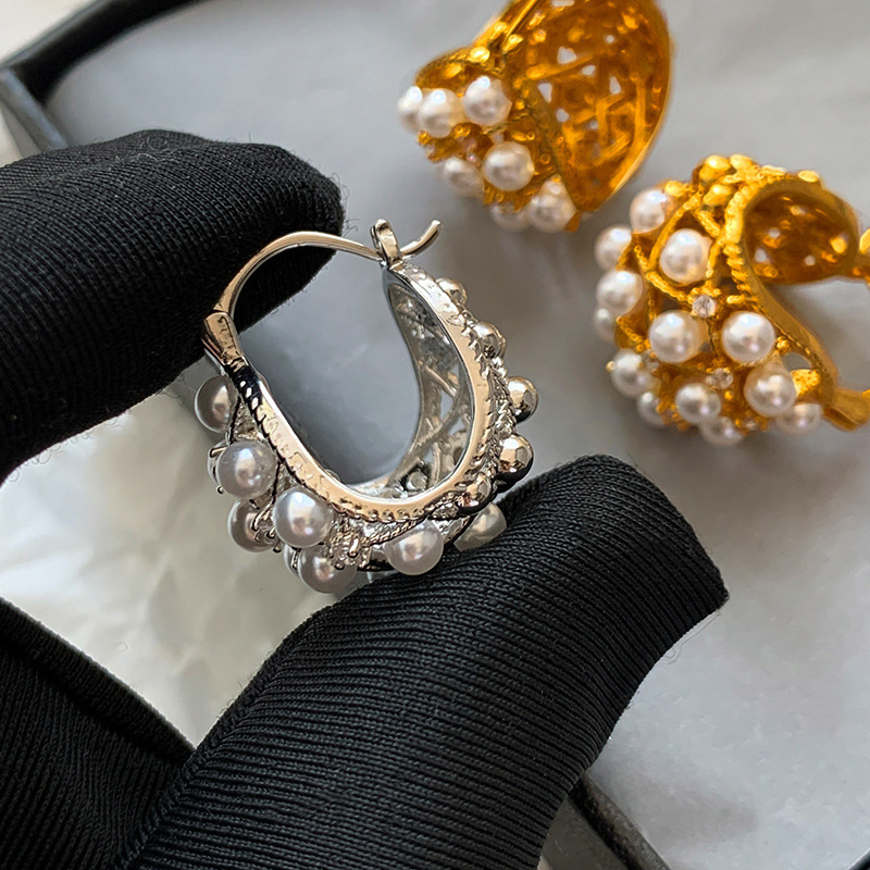 Geometric Imitation Pearl Copper Classic Style Earrings