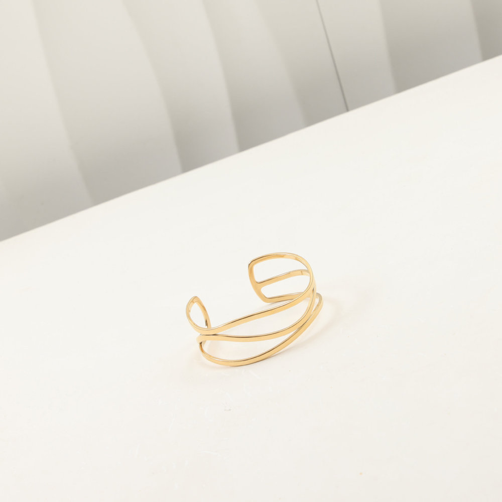 18K Real Gold Plated Lines Open Wide Surface 304 Stainless Steel Bracelet In Vacuum Plating Furnace