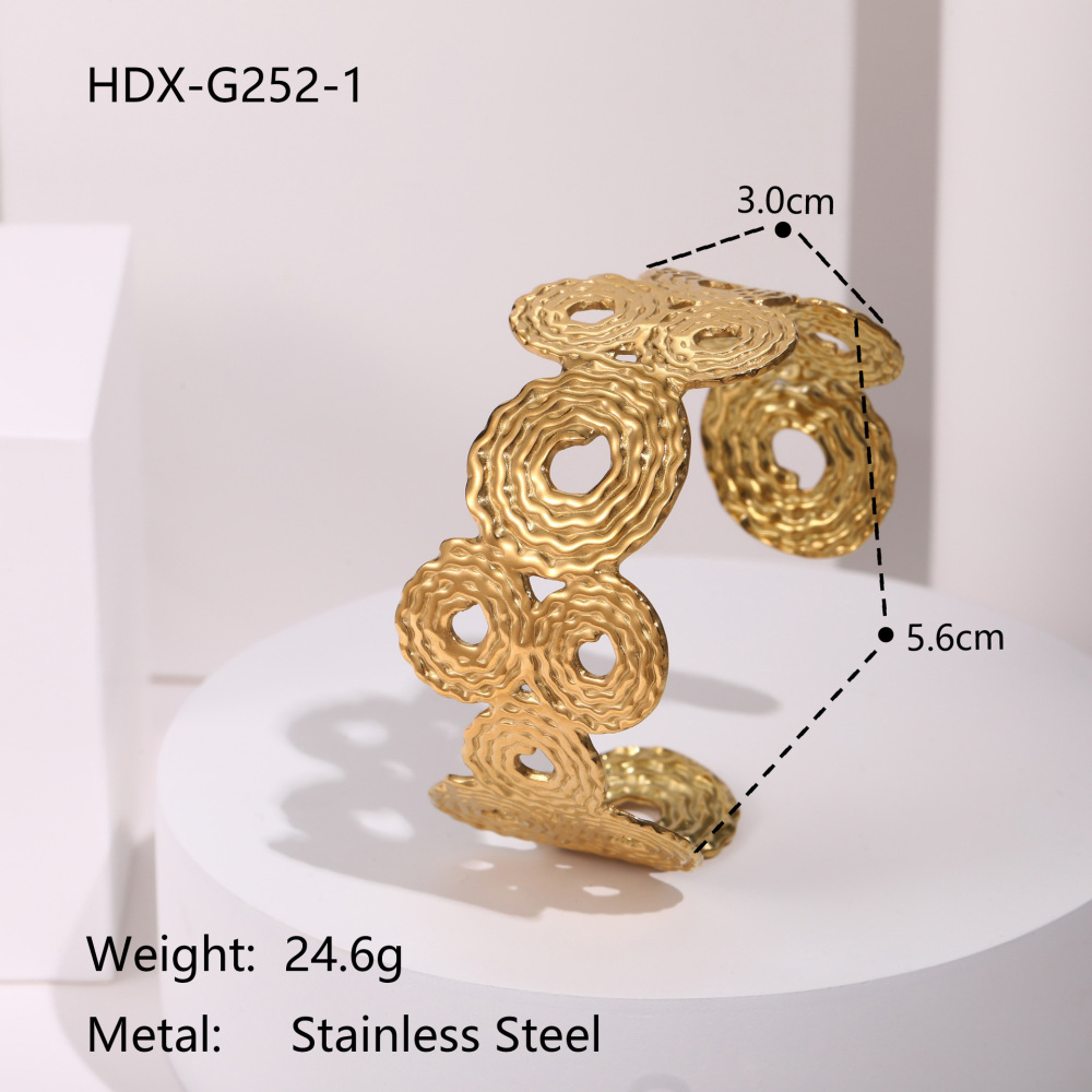 Exaggerated  Style Fashion Stainless Steel Bracelet Plated 18K Gold Geometric Texture Luxury Hand Jewelry