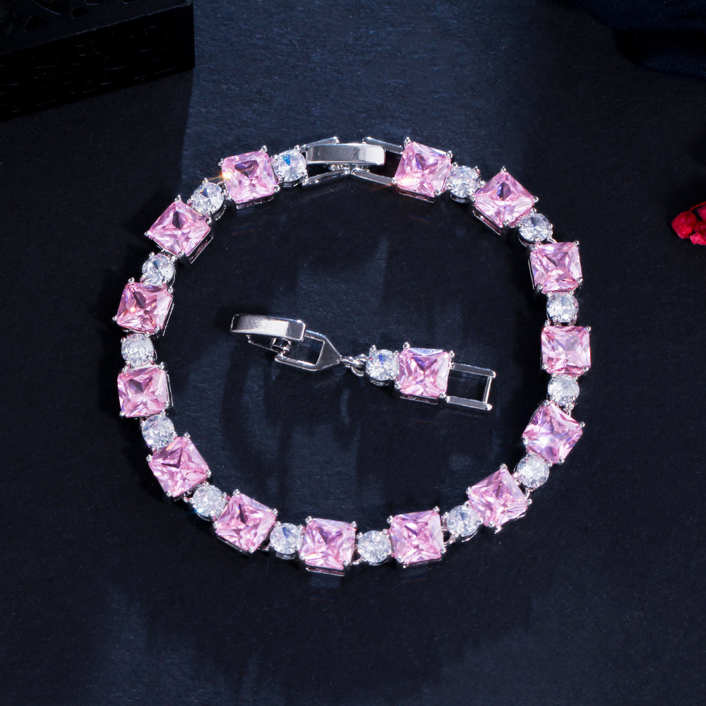 Wholesale Basic Modern Style Classic Style Geometric Brass Inlay Gold Plated Rhinestones Zircon Bracelets