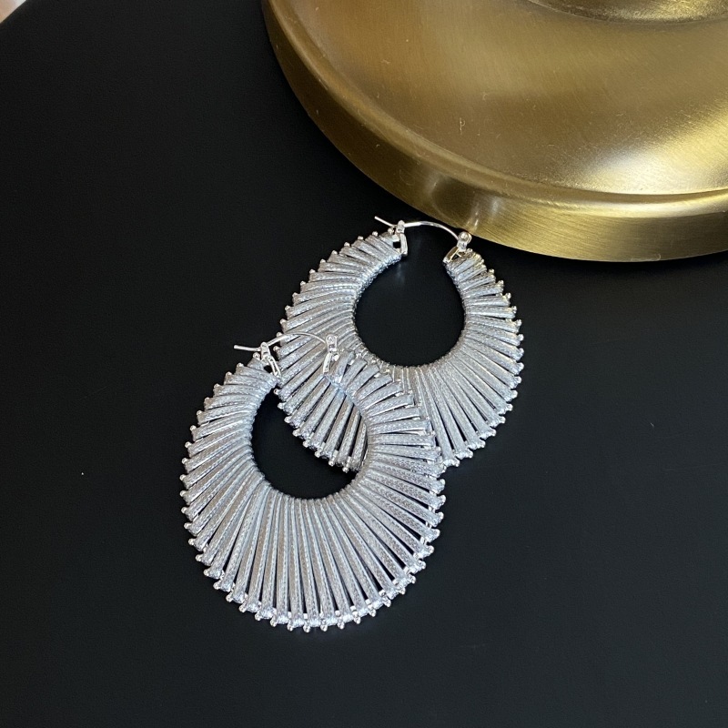 Handcrafted Spiral Earrings Women's Simple Fashionable Vintage Geometric Pattern Round Design Plated Copper Jewelry Accessories