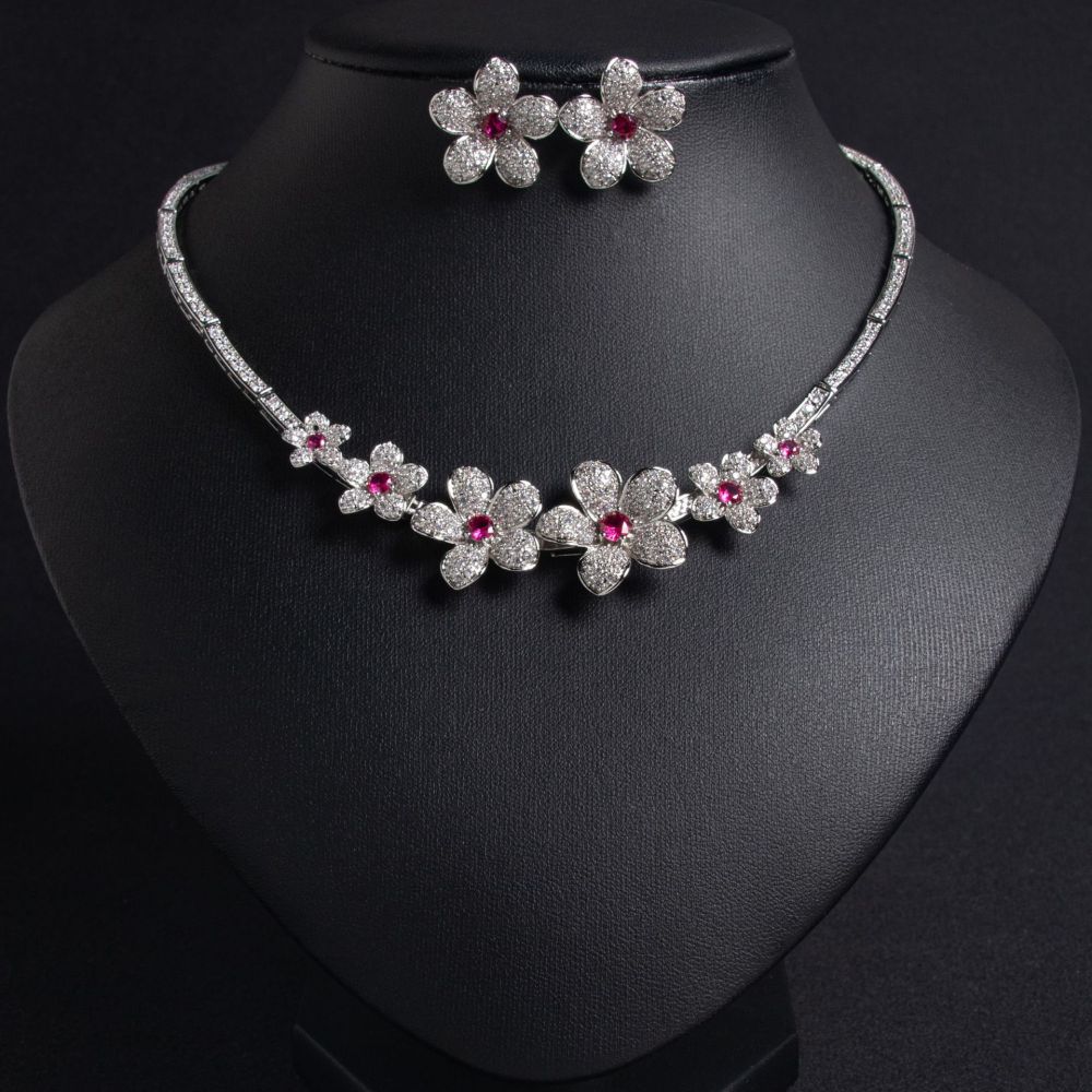 Fashionable Luxury Zircon Flower Wedding Dress Accessories Bridal Necklace Set Earrings And Necklace Jewelry For Brides