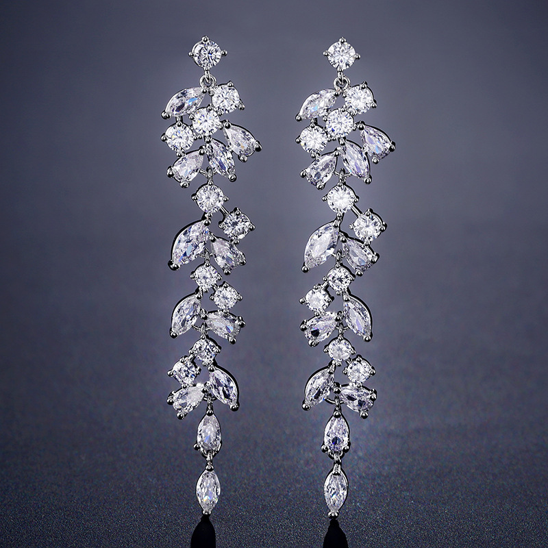 Classic Petal Waterdrop 3A Zirconia Earrings New Fashion Simple Long Tassel Bridal Ear Jewelry Geometric Pattern Copper