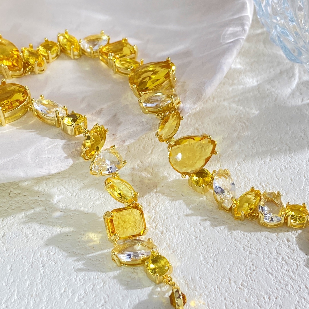 Fashionable Luxury Full Diamond Yellow Crystal Zircon Necklace Colorful Clavicle Chain Gema Series Geometric Pattern Gold Plated